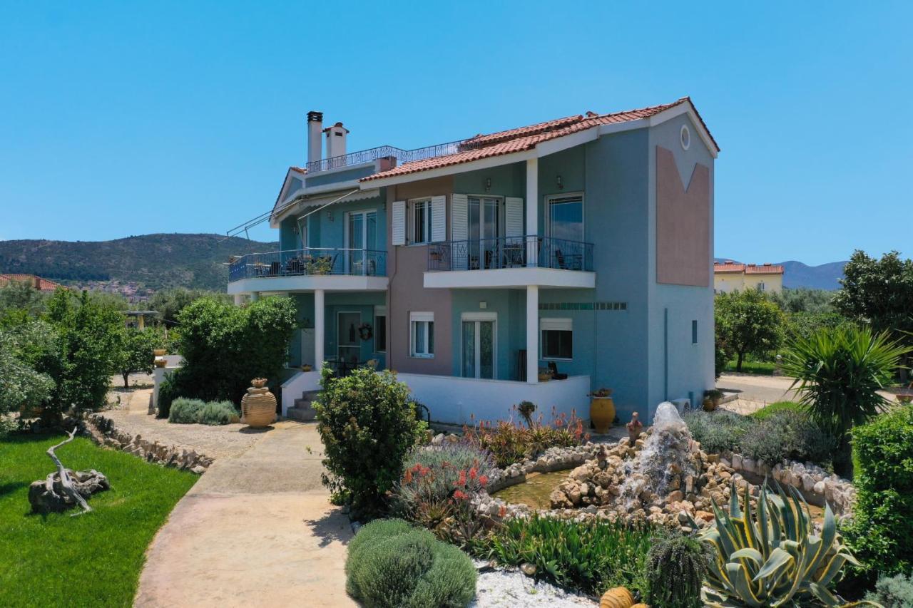 Beachfront Villa Samantha'S Paradise Kivérion Exterior foto